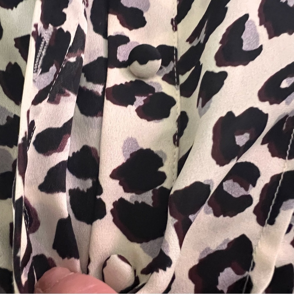 Veronica Beard | 100% silk Harmony Animal-Print Pintucked Blouse, Size 10 EUC​ - Picture 9 of 11